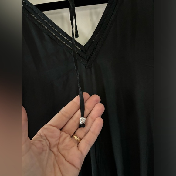 White House Black Market - Silk women’s XS  top blouse black Vneck boho - Picture 6 of 11